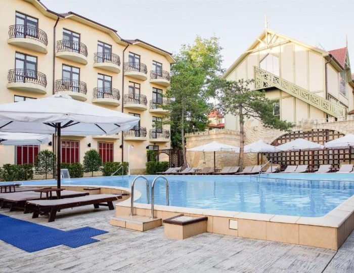 Внешний вид и территория - Отель Resort & Spa Doville 5* / СПА отель Довиль 5*