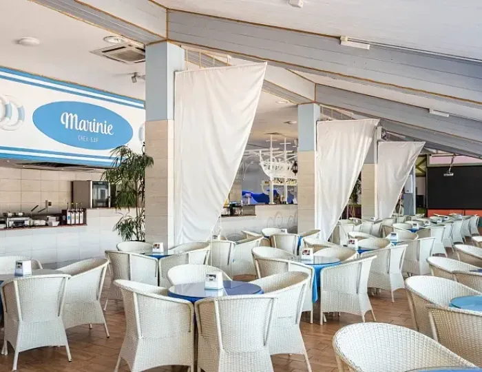 Снек-бар Marinie - Alean Family Doville