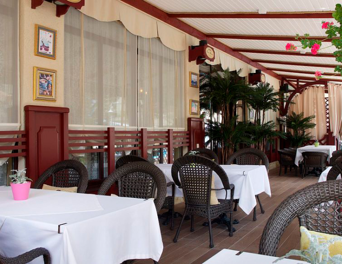 Ресторан Saint Michel - Отель Resort & Spa Doville 5* / СПА отель Довиль 5*