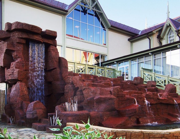 Каскад чаш открытого бассейна - Отель Resort & Spa Doville 5* / СПА отель Довиль 5*